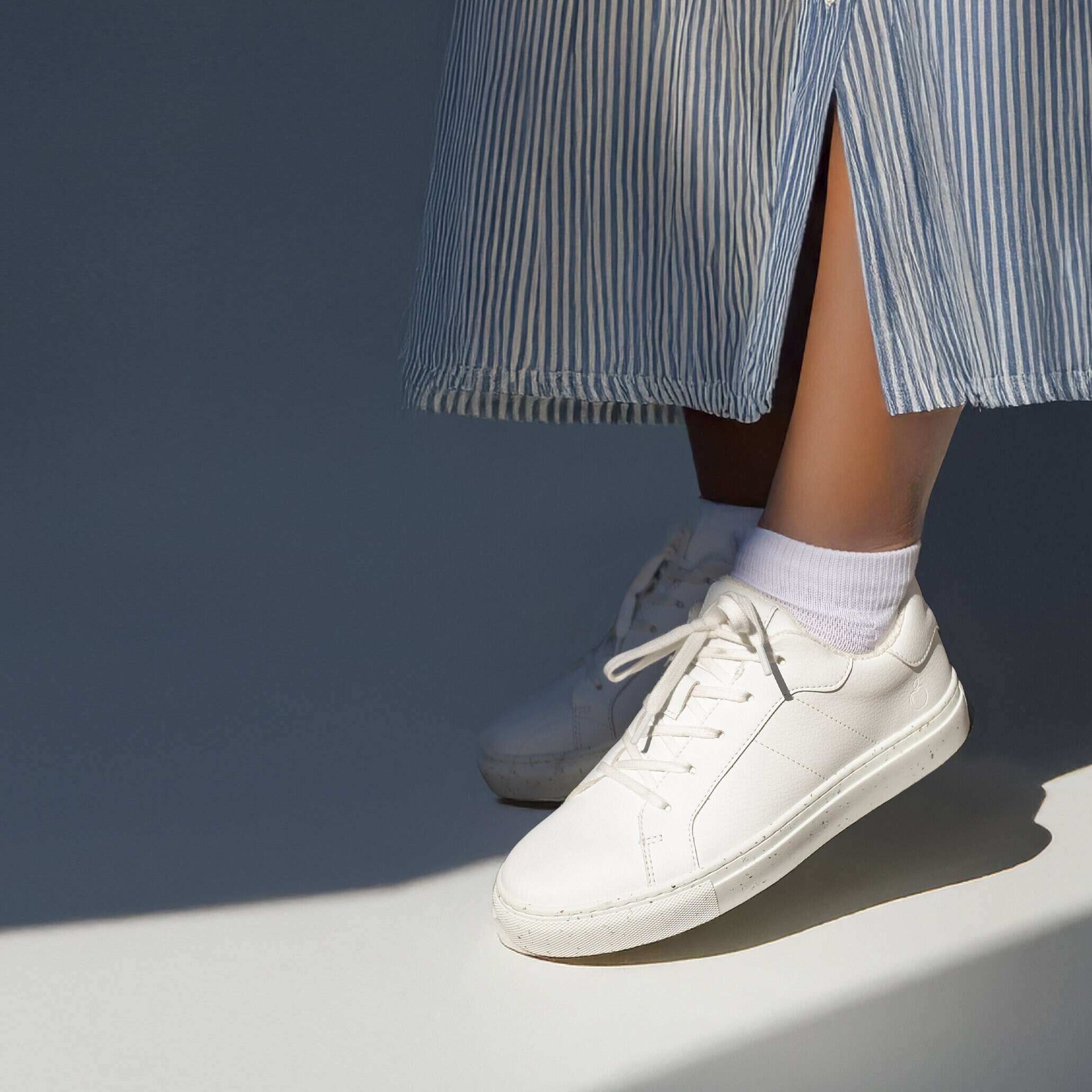 https://www.minfot.dk/pub_docs/files/Minfot-Sneakers-Bastad-Vit-kampanj.jpg