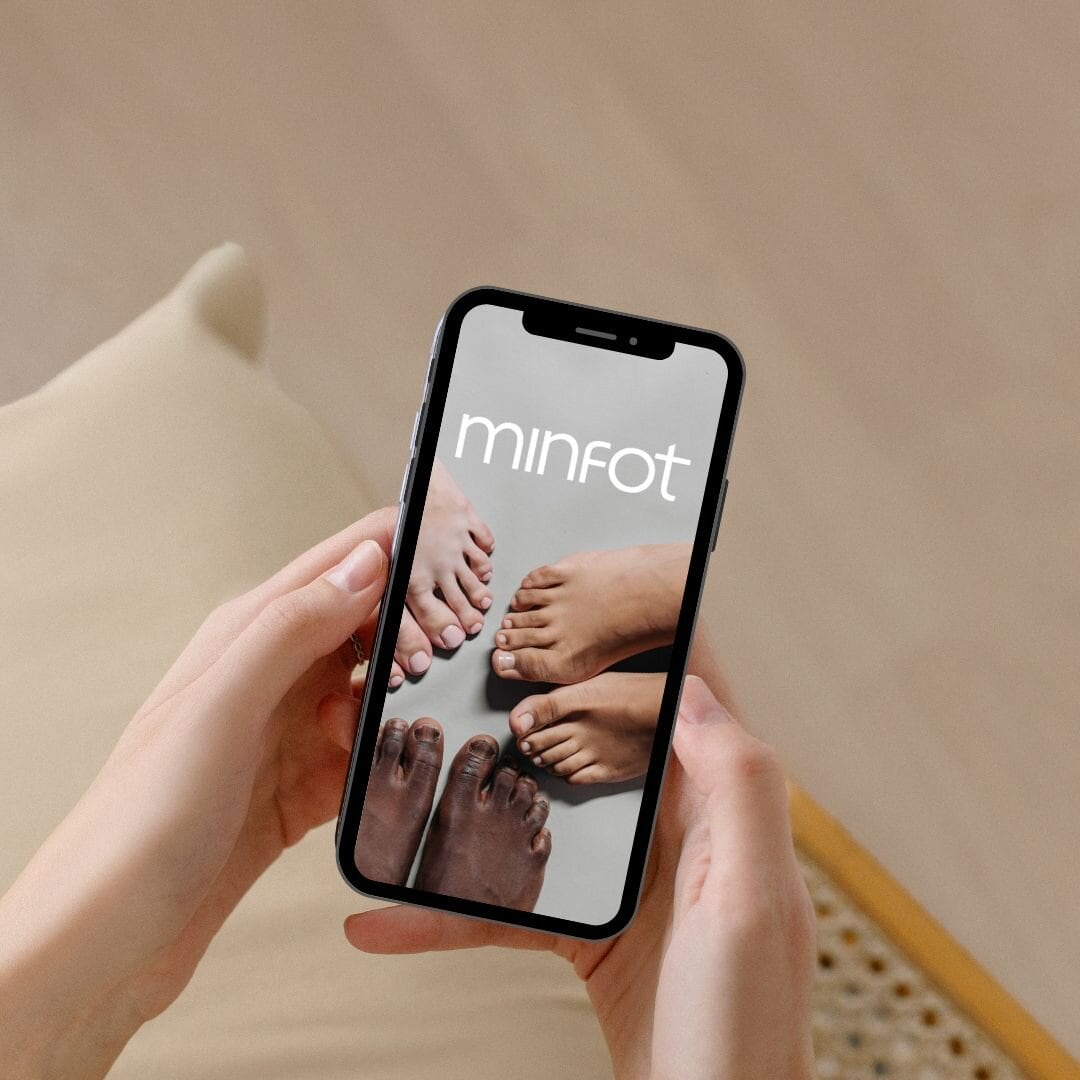 https://www.minfot.dk/pub_docs/files/NystartsidaFlightDK/Aesthetic-Phone-Mockup-Instagram-Post-(1).jpg