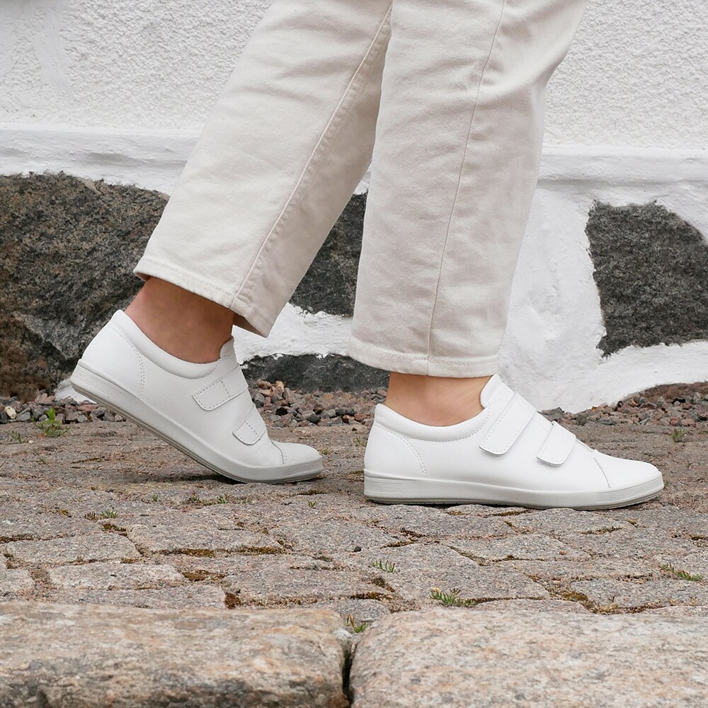 Minfot-Aveny-Skinn-Sneaker-med-Kardborreband-Vit-löstagbar-innersula-dubbla-kardborreremmar.jpg