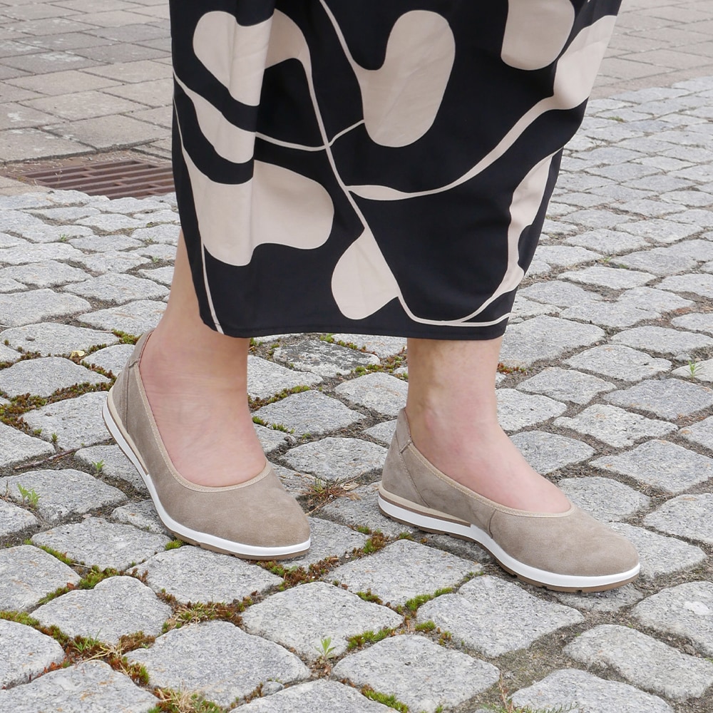 Minfot-Ballerinaskor-Joyce-Stretch-Nubuck-Stone-greppvänlig-gummisula.jpg