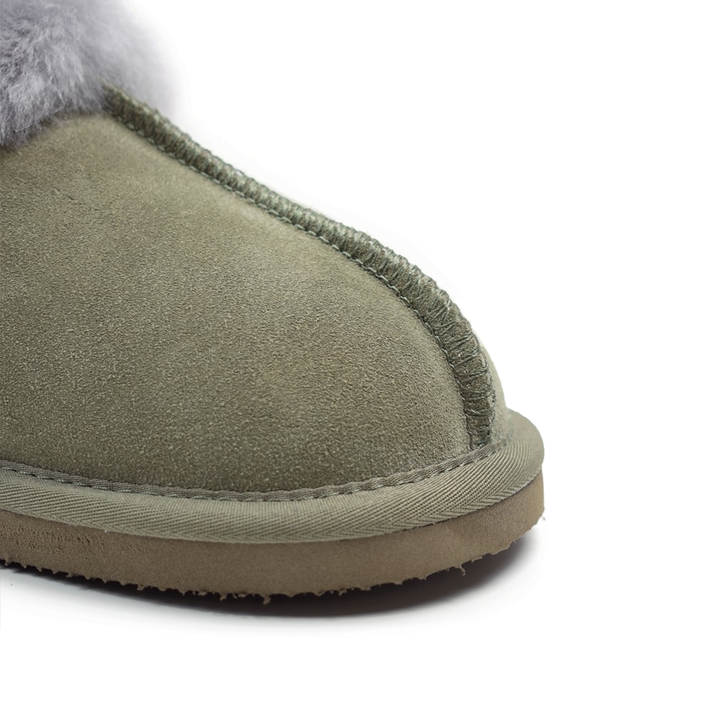 Minfot-Fårskinnstofflor-Slip-on-Duved-med-sula-Olive.jpg