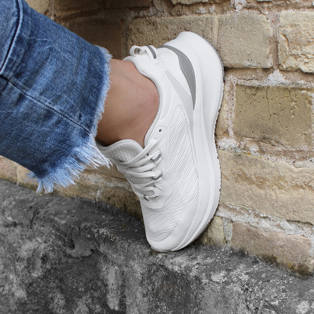 Minfot-Journey-Sneaker-white-hålfotsstöd-stötdämpande-helvita.jpg