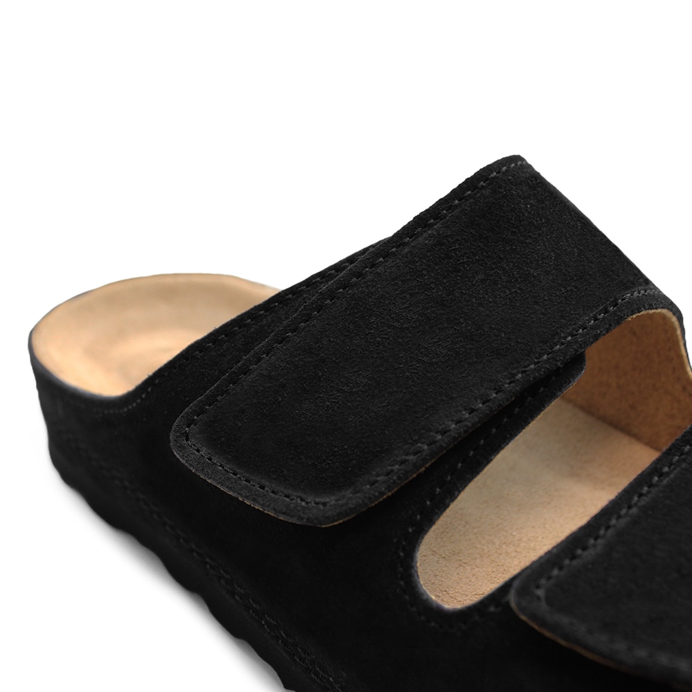 Minfot-Luma-Sommarsandaler-Kardborremmar-Mocka-Svart-Unisex.jpg