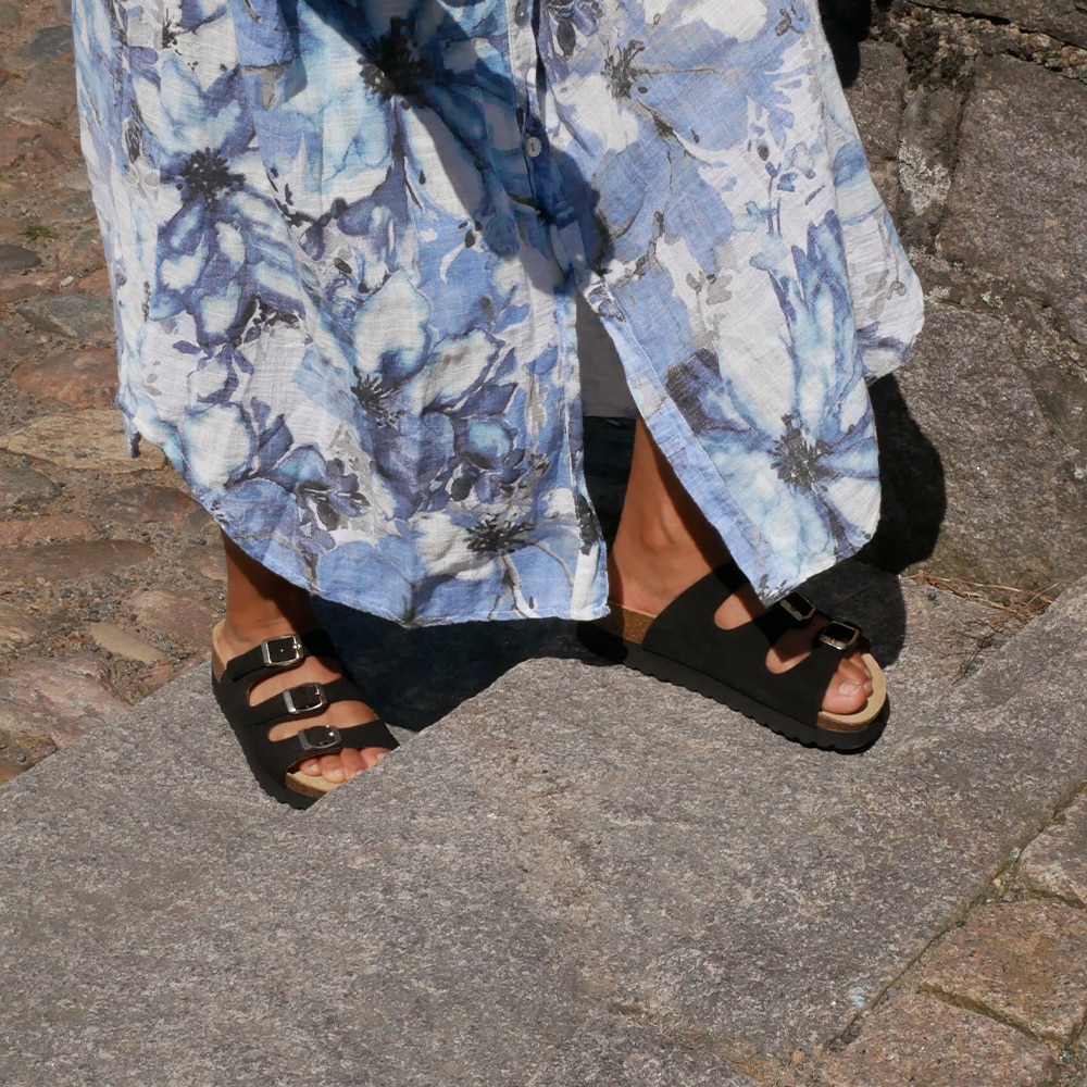 Minfot-Sandaler-Mjuk-Bio-Nero-Mockaklädd-greppvänlig-yttersula.jpg
