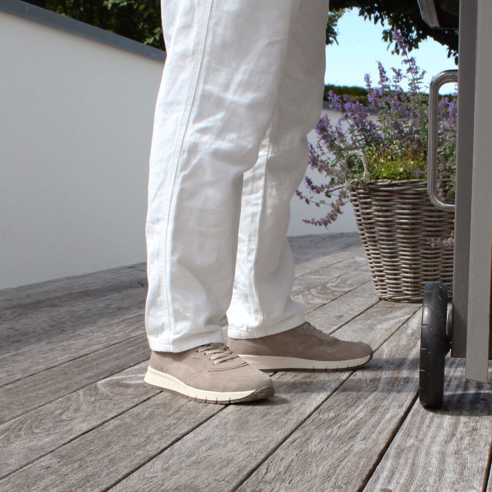 Minfot-Street-Sneaker-Stone-traditionell-snörning.jpg