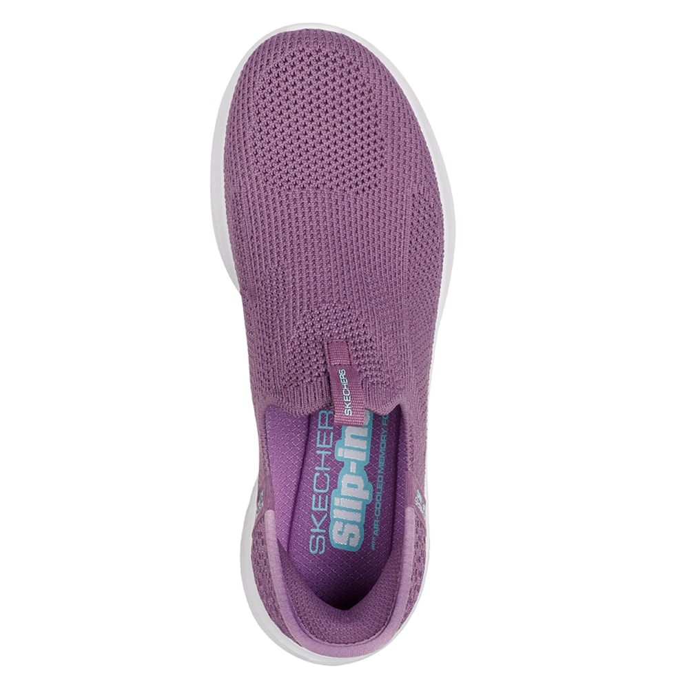 Skechers-mjuka-damskor-formar-sig-efter-foten.jpg