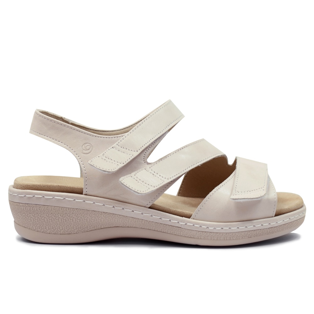 Suave- Extra-Bred-Sandal-Skinn-Vivien-Sand.jpg