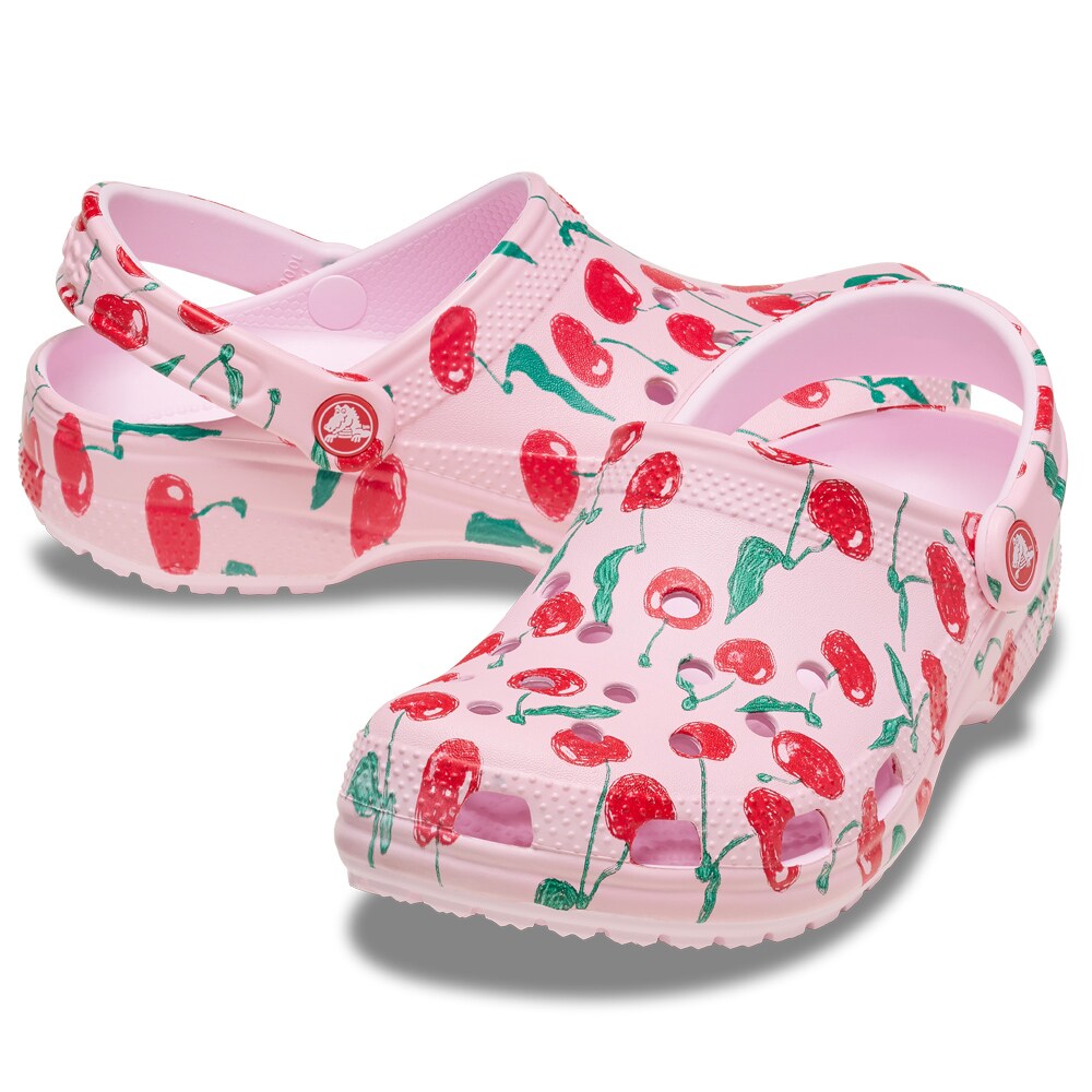 crocs-tofflor-med-körsbär.jpg