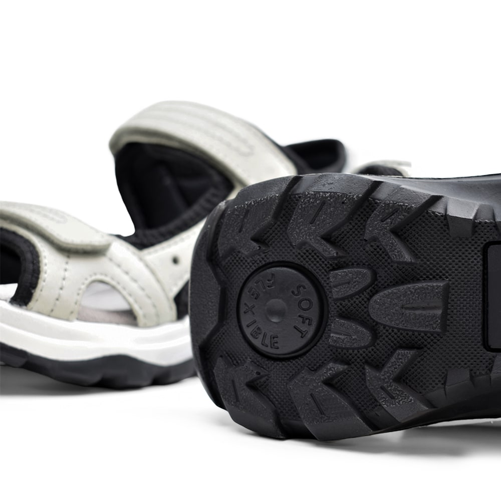 fotriktiga-sandaler-Minfot-Nubuck-Offwhite-Black-cloud.jpg