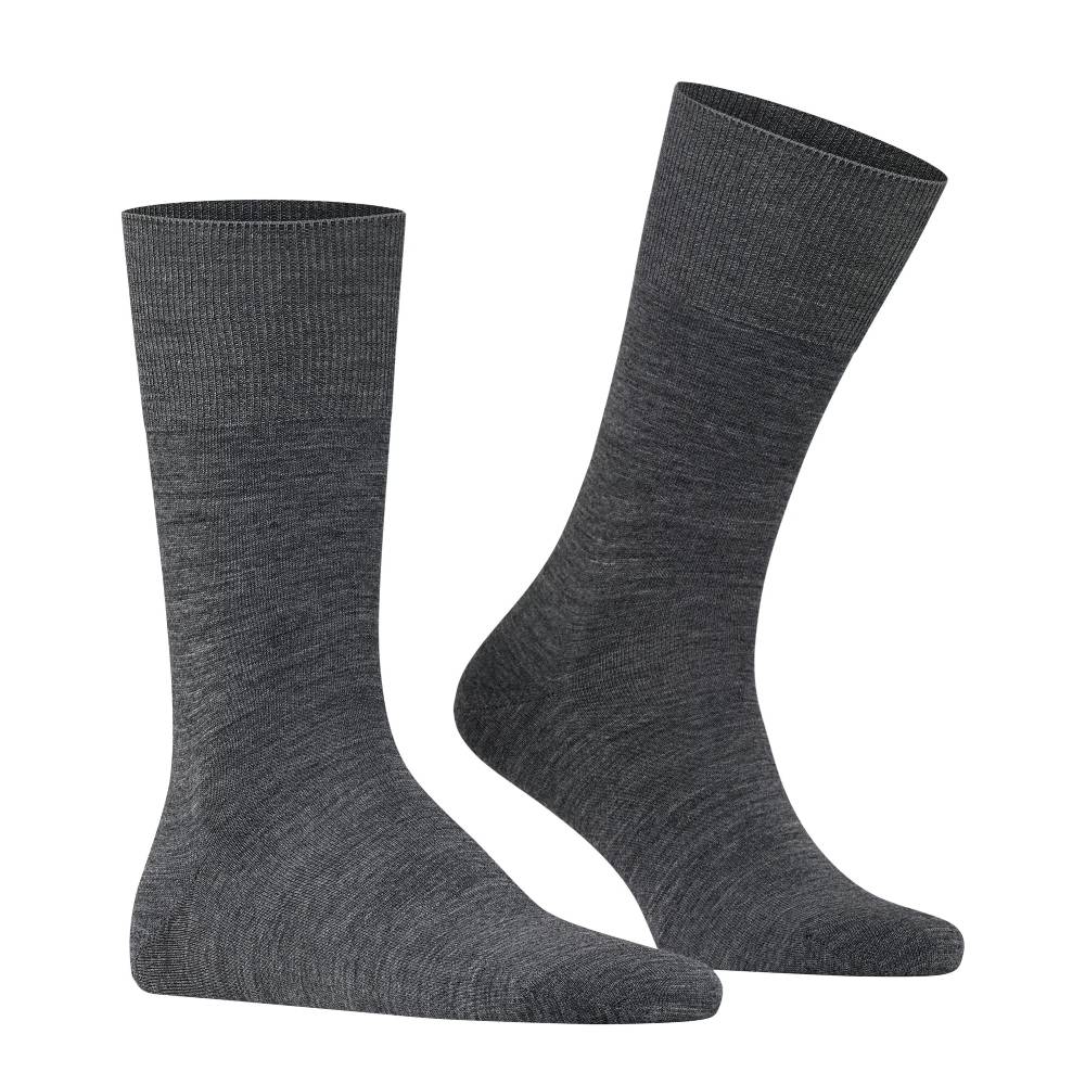 grå-merino-ull-strumpor-falke-airport.jpg