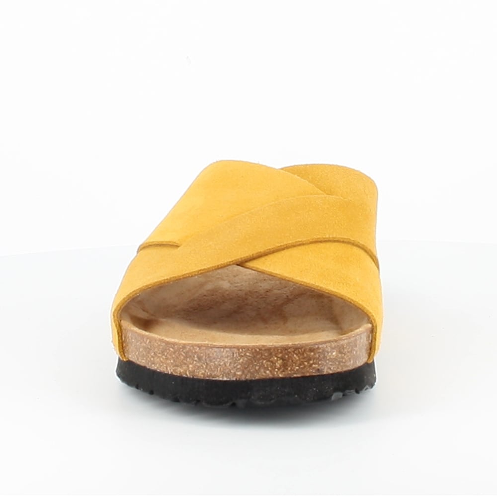 gula-sandaler-Minfot-Tulip-Suede-Saffron.jpg