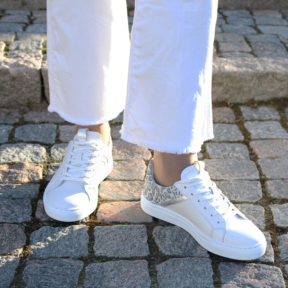 minfot-comfort-sneakers-leopard-vit-silverrand.jpg