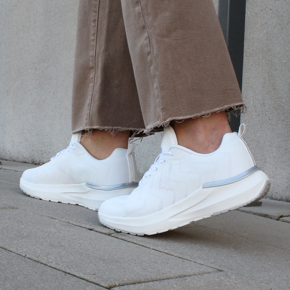 minfot-sneaker-move-luftiga-vardagsskor.jpg