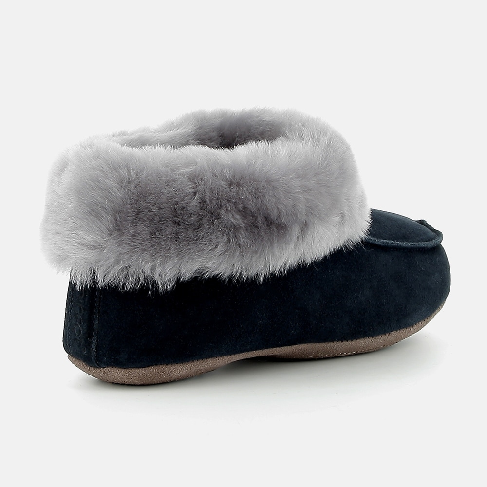 mörkblå-fårskinnstoffel-minfot-home-navy.jpg