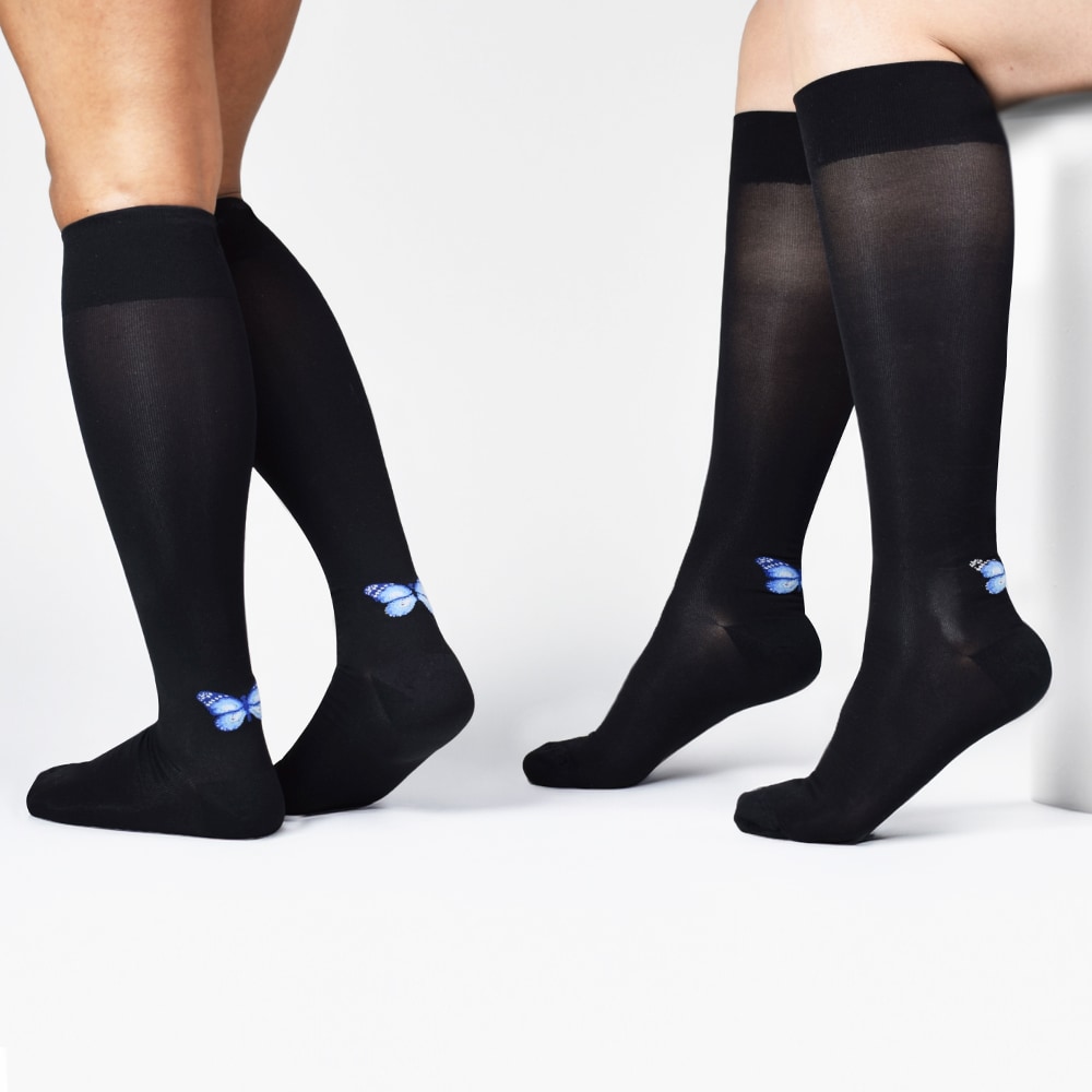 svarta-stödstrumpor-i-nylon.jpg
